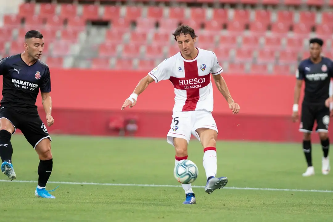 Mosquera durante un amistoso de pretemporada | Foto: SD Huesca
