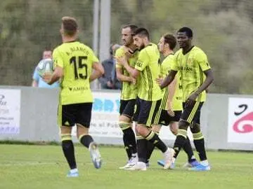 El Real Zaragoza en su partido amistoso ante el Brea. Foto: Real Zaragoza
