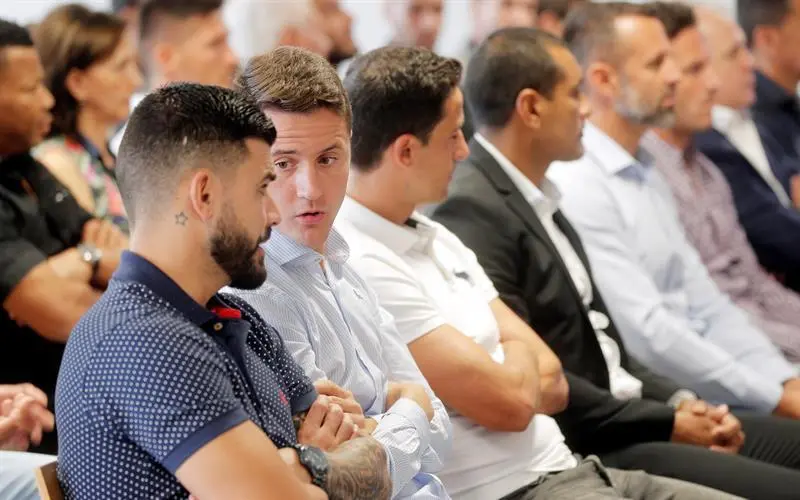 El exjugador del Zaragoza, Anderson Herrera (2i), durante el primer gran juicio en Espa&ntilde;a por el posible ama&ntilde;o de un encuentro, el que disputaron el Levante y el Zaragoza en la &uacute;ltima jornada de la campa&ntilde;a 2010-2011, que comienza este martes con un total de 42 acusados, entre ellos 36 jugadores y exjugadores y el club ma&ntilde;o. EFE/ Kai F&ouml;rsterling