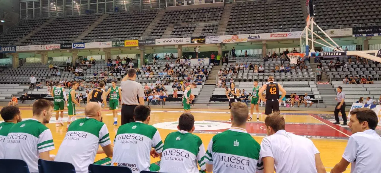 El banquillo del Levitec Huesca. Foto: SPORTARAGON