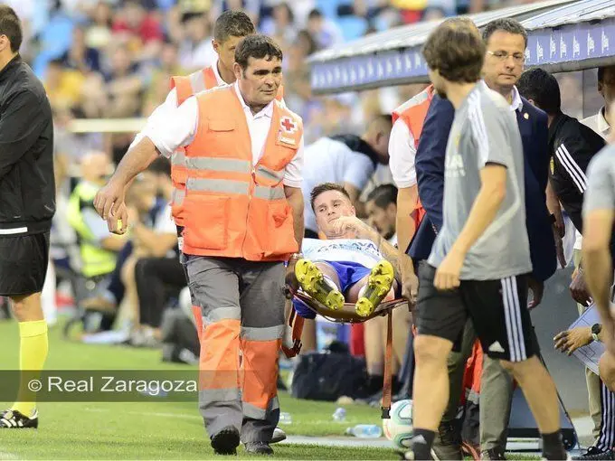 Carlos Vigaray tras su primera lesi&oacute;n en Lugo. | Foto: Real Zaragoza