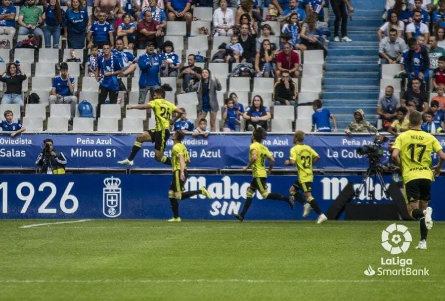 Luis Su&aacute;rez celebrando uno de los dos goles ante el Oviedo de la primera vuelta. Foto: LFP