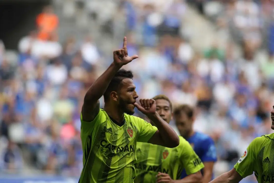 Celebraci&oacute;n de Luis Suarez tras su gol al Oviedo en la primera vuelta | Foto: Real Zaragoza