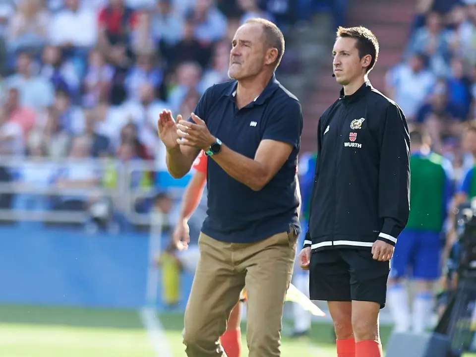 V&iacute;ctor Fern&aacute;ndez ante el C&aacute;diz | Foto: Real Zaragoza