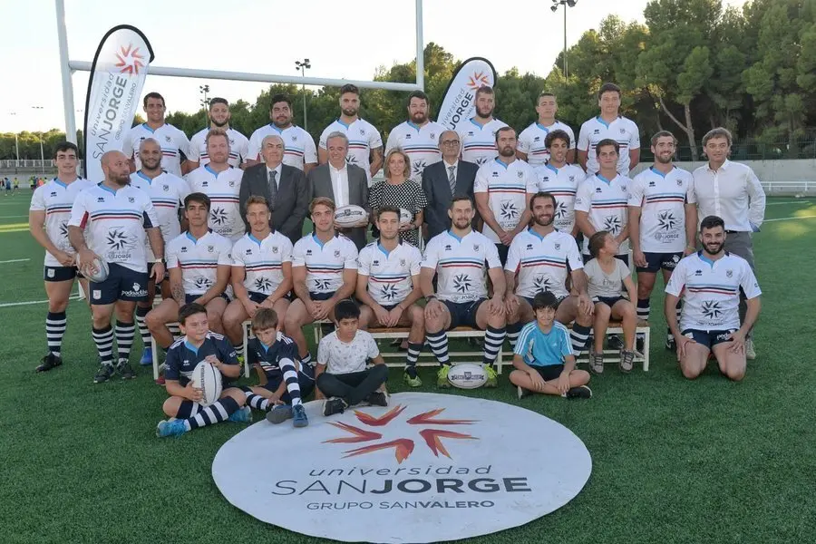 El F&eacute;nix, la USJ y el alcalde Jorge Azc&oacute;n. Foto: F&eacute;nix