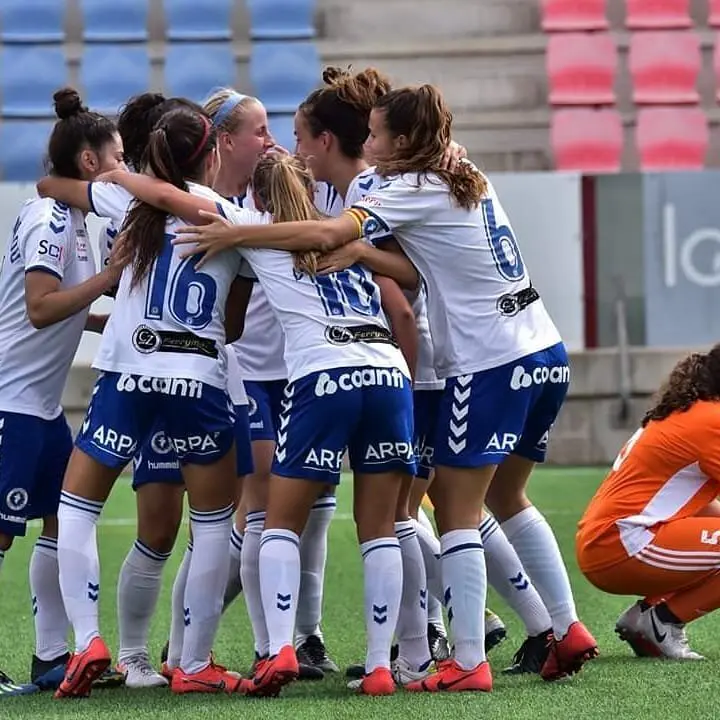 El Zaragoza CFF celebra un gol. Foto: Zaragoza CFF