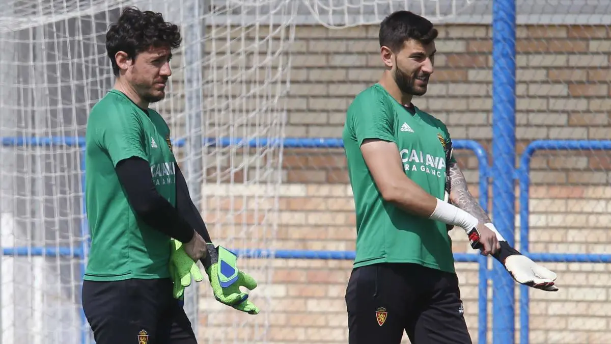Cristian y Rat&oacute;n antes de comenzar un entrenamiento en La Ciudad Deportiva. Foto: Diario As.