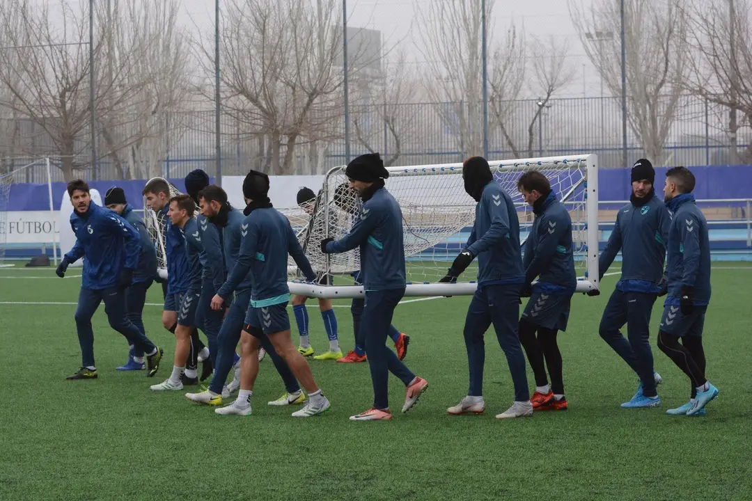 El CD Ebro en una sesi&oacute;n de entrenamiento. Foto: @CD_Ebro