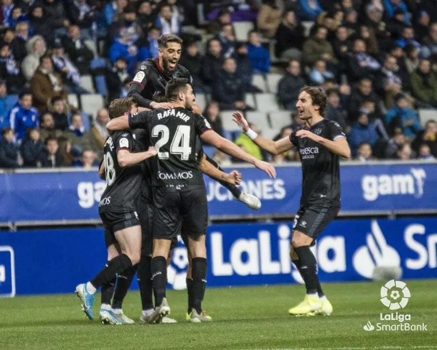 Rafa Mir celebra el gol de Eugeni. | Foto: LaLiga