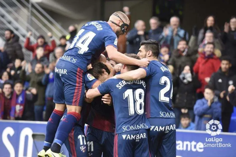 El equipo celebra el segundo tanto. | Foto: LaLiga