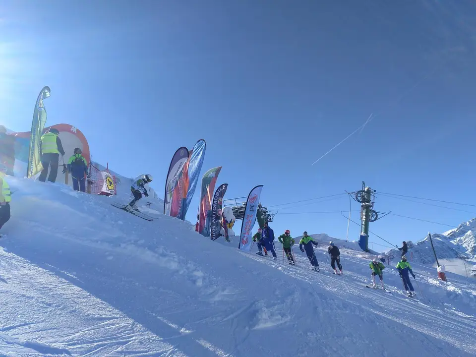Imagen de la competici&oacute;n de esqu&iacute; alpinio Memorial Bel&iacute;o celebrtado en la estaci&oacute;n de Panticosa. Foto: PEC
