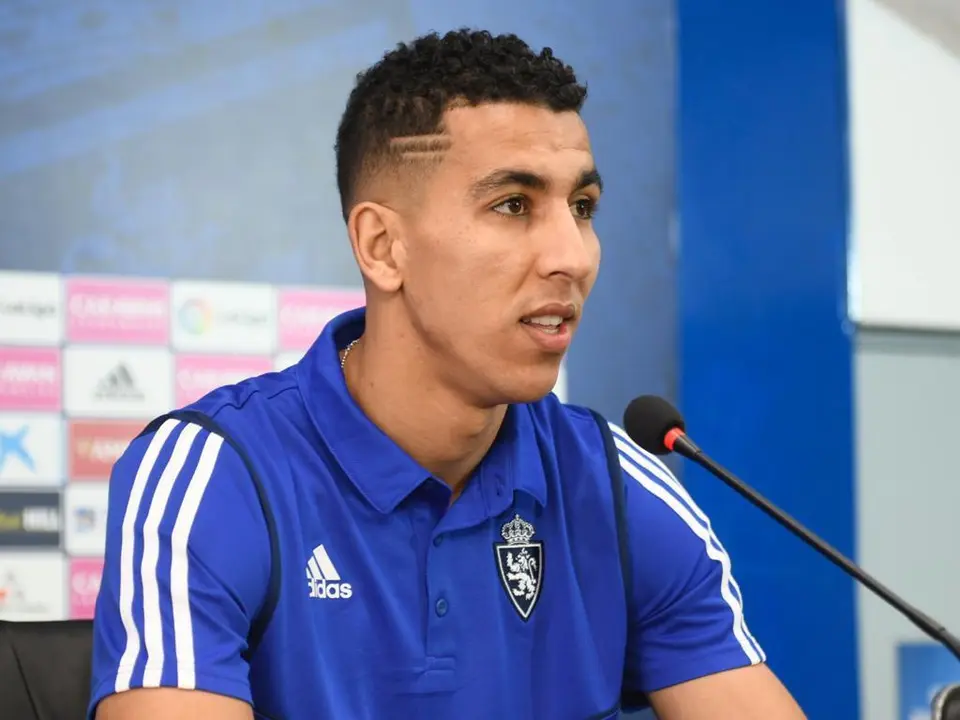Jawad El Yamiq durante su presentaci&oacute;n | Foto: Tino Gil, Real Zaragoza