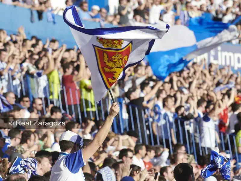 Aficionados del Real Zaragoza en La Romareda. Foto: Real Zaragoza
