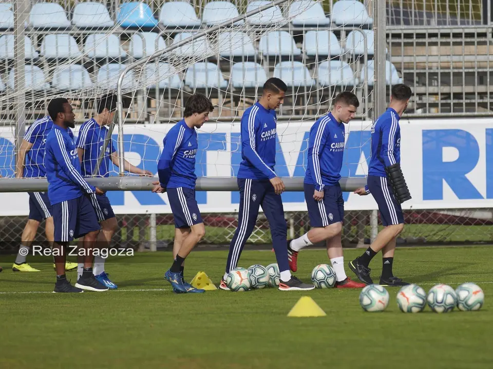 La plantilla del Real Zaragoza pacta una bajada salarial. Foto: Real Zaragoza