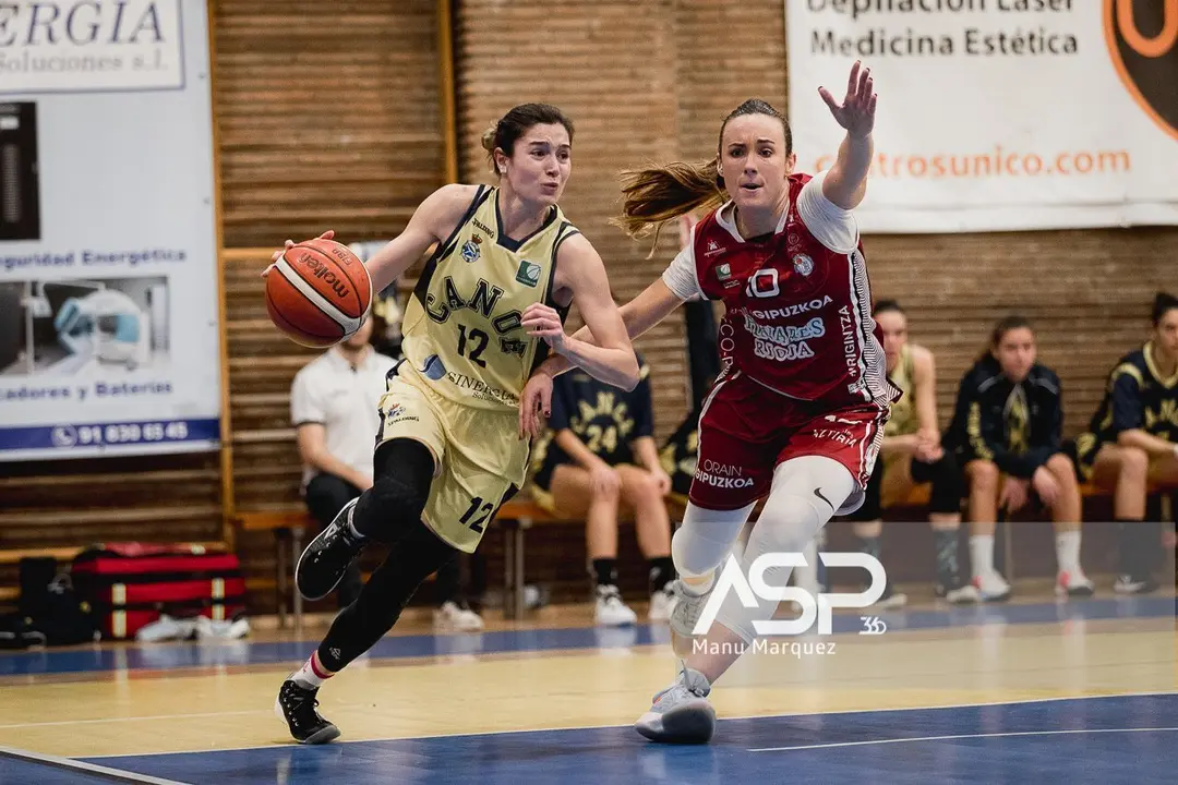 Roc&iacute;o Torcal, en un partido ante Rioja. Foto: Manu M&aacute;rquez/ASP