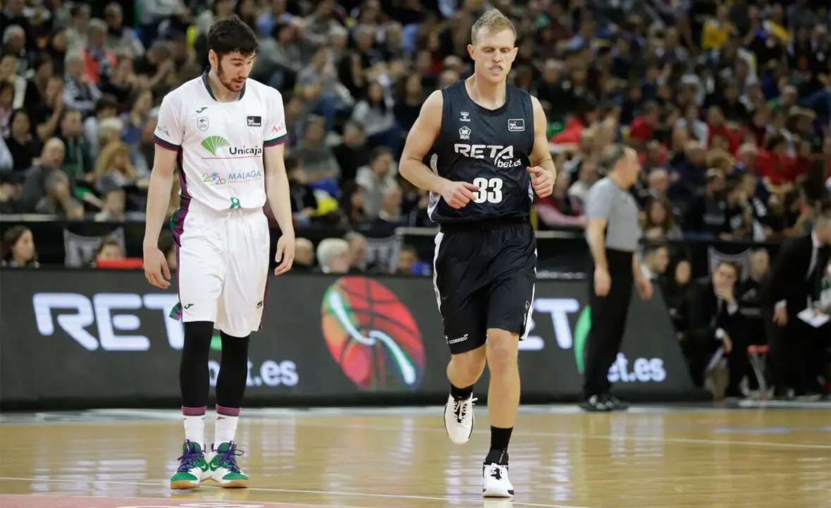 Tyler Haws y Dar&iacute;o Brizuela, defendiendo diferentes colores en ACB esta temporada | Foto: Bilbao Basket