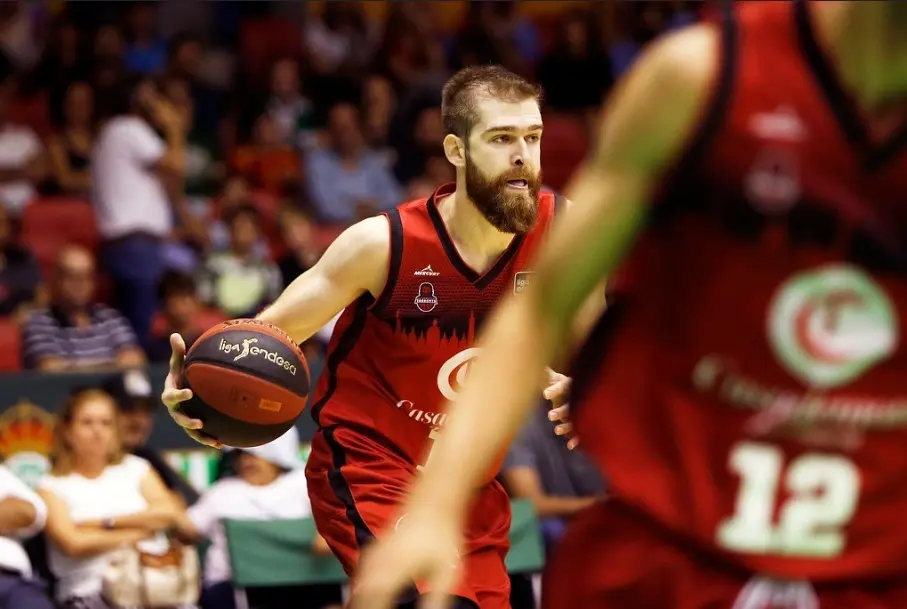 Nemanja Radovic, en el partido en Sevilla ante el Betis. Foto: ACB