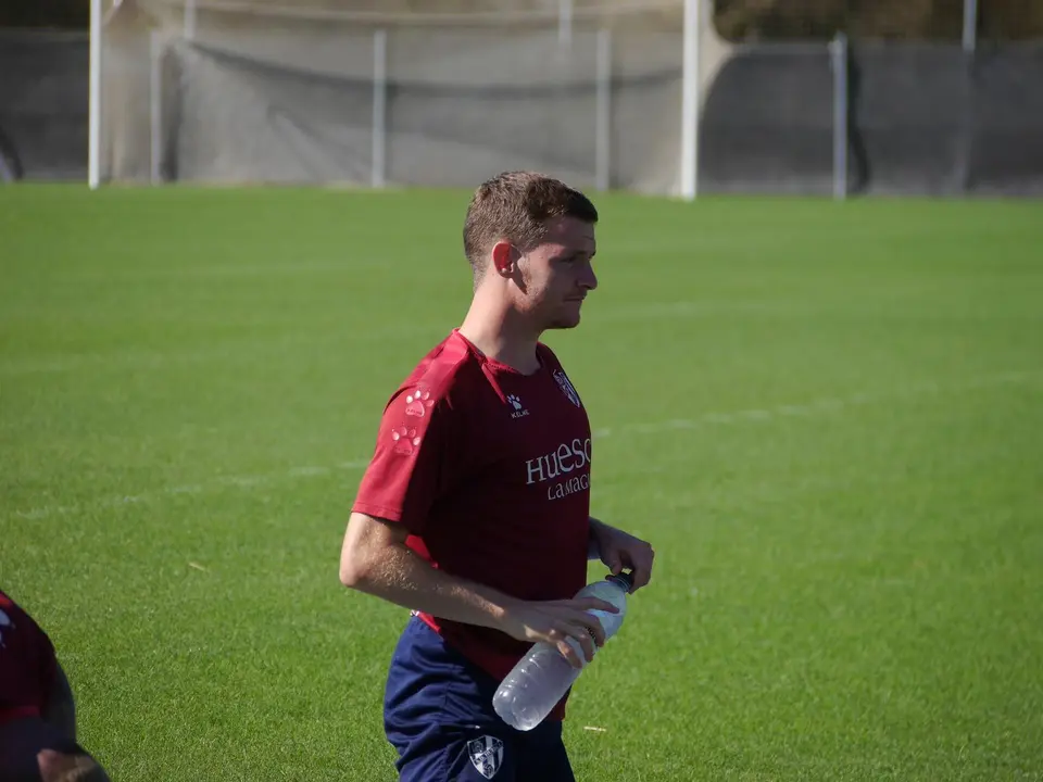 Sergio G&oacute;mez durante un entrenamiento con la SD Huesca de la pasada temporada. Foto: SDH