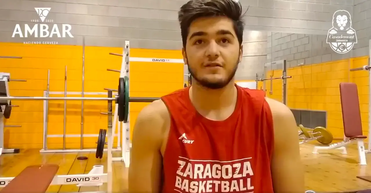 Javi Garc&iacute;a ya ha empezado el trabajo de pretemporada este lunes. Fotograma de Basket Zaragoza