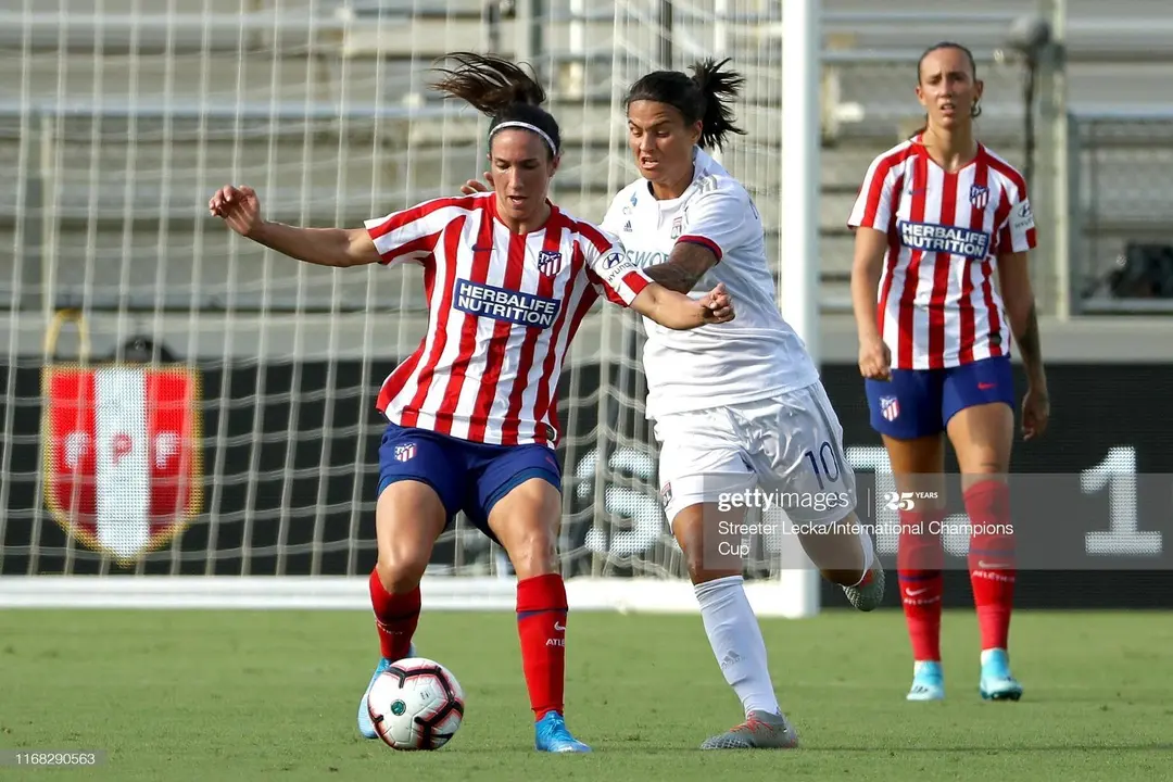 La turolense Silvia Meseguer en un partido con el Atl&eacute;tico de Madrid ante el Olympique Lyonnais de la Champions. Foto: Streeter Lecka/Getty Images