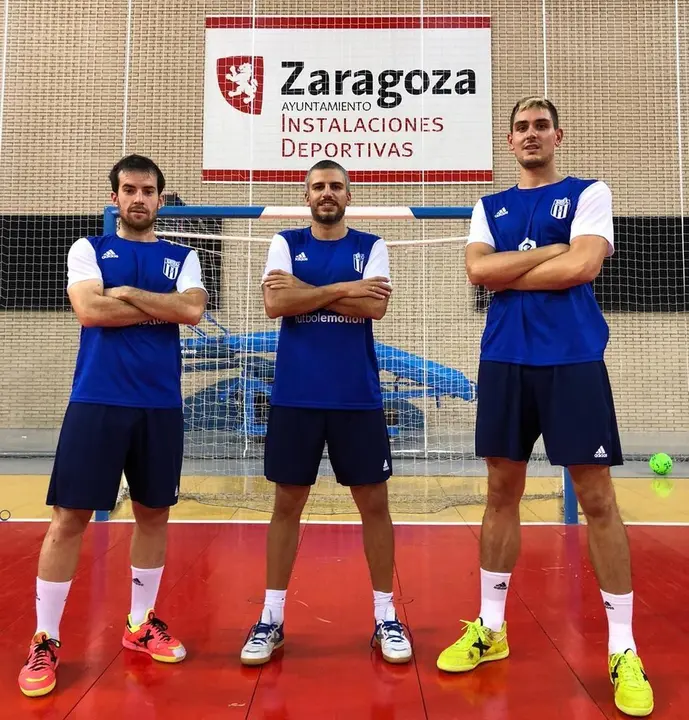 Richi Felipe, Carlos Retamar e Iv&aacute;n Bernad. Foto: F&uacute;tbol Emotion Zaragoza