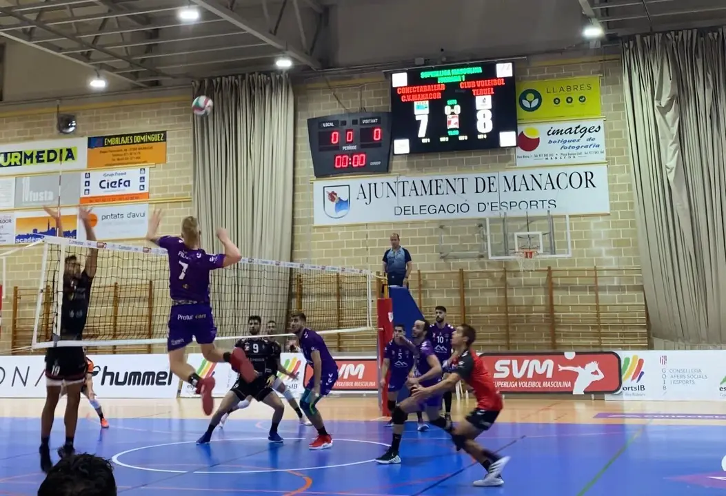 Imagen durante el &uacute;ltimo partido contra los mallorquines | Foto: CV Manacor