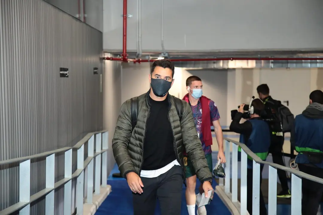 M&iacute;chel llegando al Reale Arena. | Foto: SD Huesca