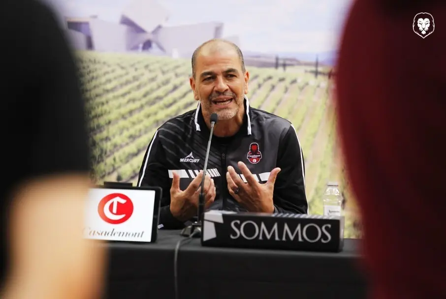Sergio Hern&aacute;ndez, durante su presentaci&oacute;n como nuevo t&eacute;cnico. Foto: Esther Casas/Casademont Zaragoza