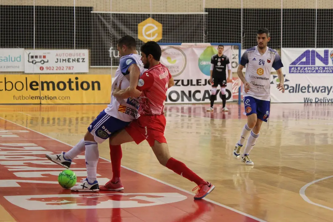 Juanqui contra ElPozo | Foto: Aitana S&aacute;nchez Herber