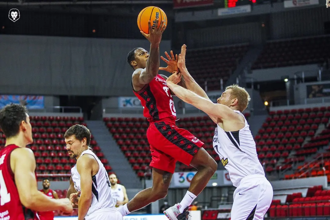Casademont Zaragoza cay&oacute; ante Barcelona Lassa por 85-97. |FUENTE: E. Casas