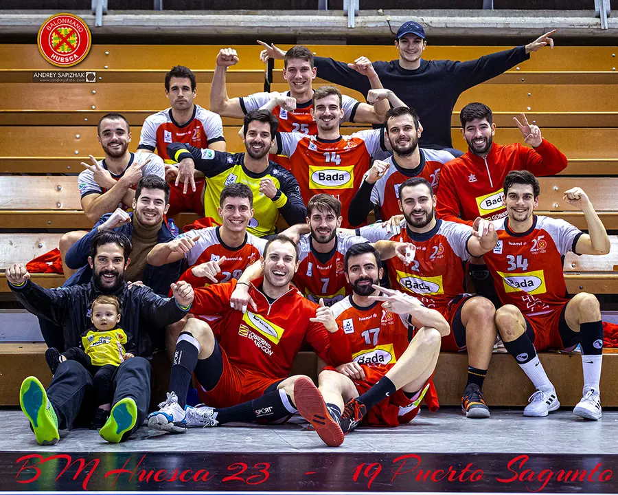 El Bada Huesca tras una victoria en el Palacio de los Deportes. Foto: Andrey Sapizhak