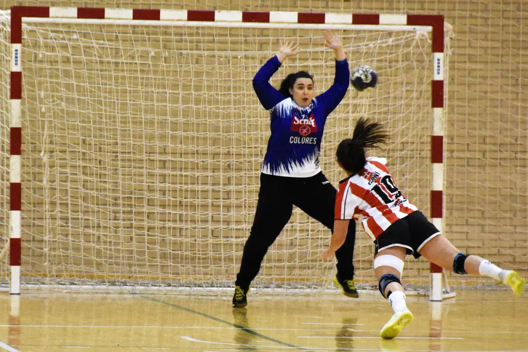 Brillante partido de la portera &Aacute;frica Peinado. Foto: Carmen Palacios