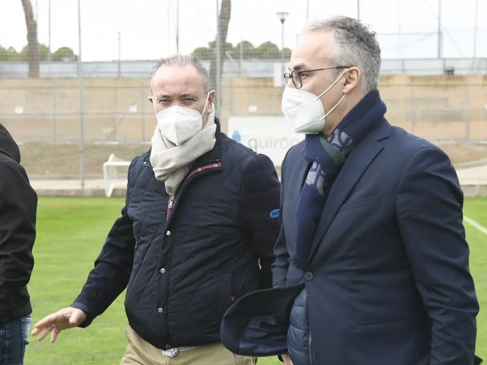 Juan Ignacio Mart&iacute;nez junto a Torrecilla. | Foto: Real Zaragoza