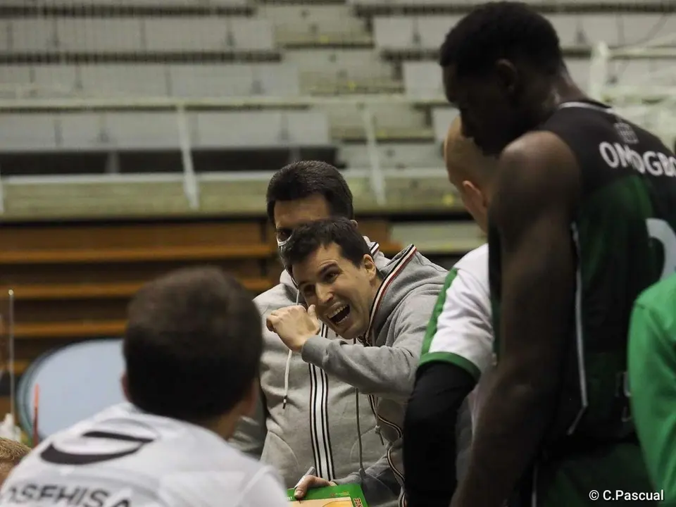 David G&oacute;mez, en un tiempo muerto. Foto: C. Pascual