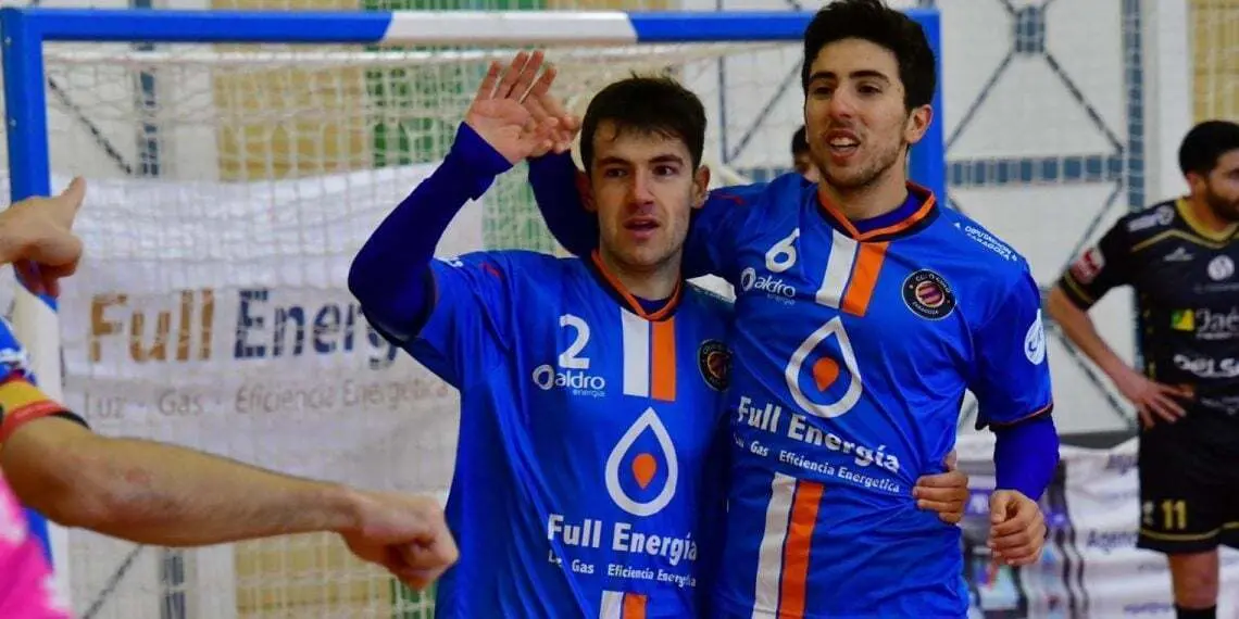 Tabuenca y Aitor celebran uno de los goles. Foto: Andrea Royo L&oacute;pez