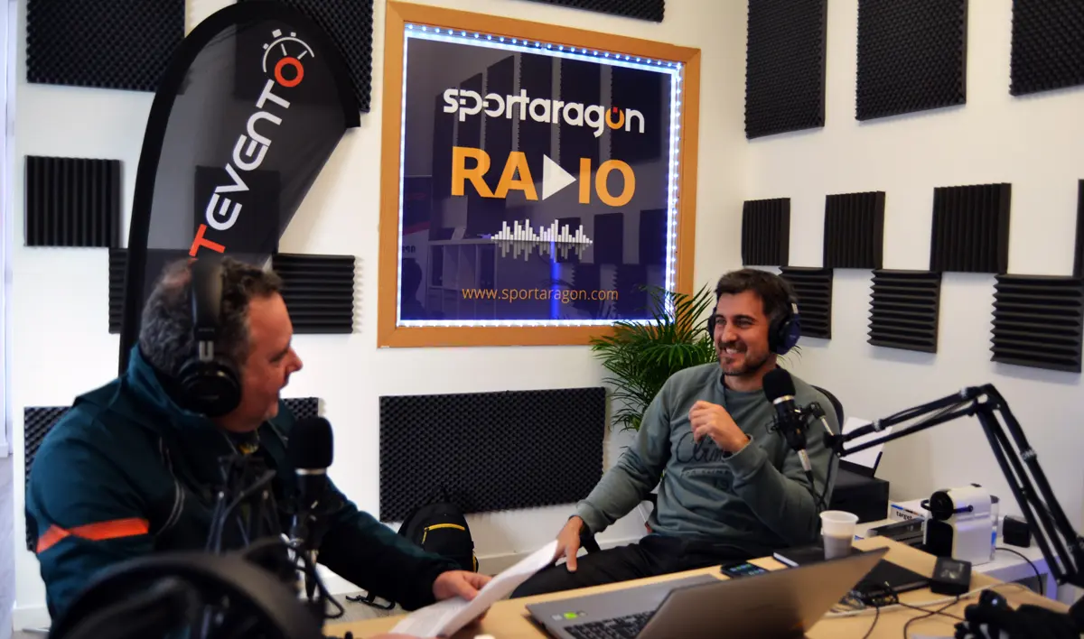 Carlos Su&aacute;rez en los estudios de SPORTARAGON
