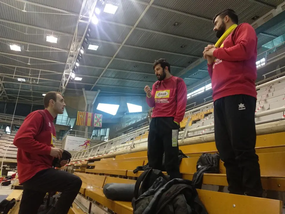 De izquierda a derecha, Oier, Dani Arguillas y Alex Marcelo en el Palacio. Foto: Sportaragon