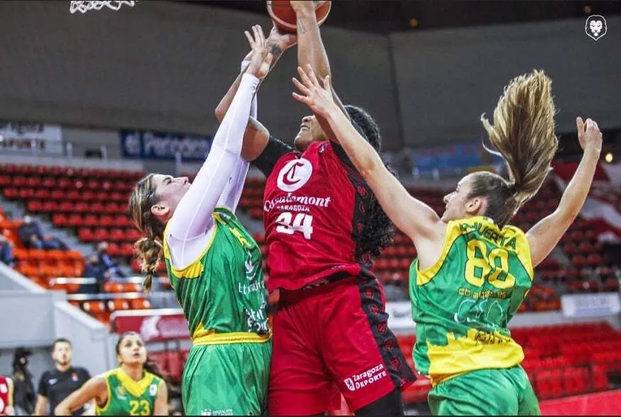 Keisha Gatling, en el partido de ida. Foto: Esther Casas/Casademont Zaragoza