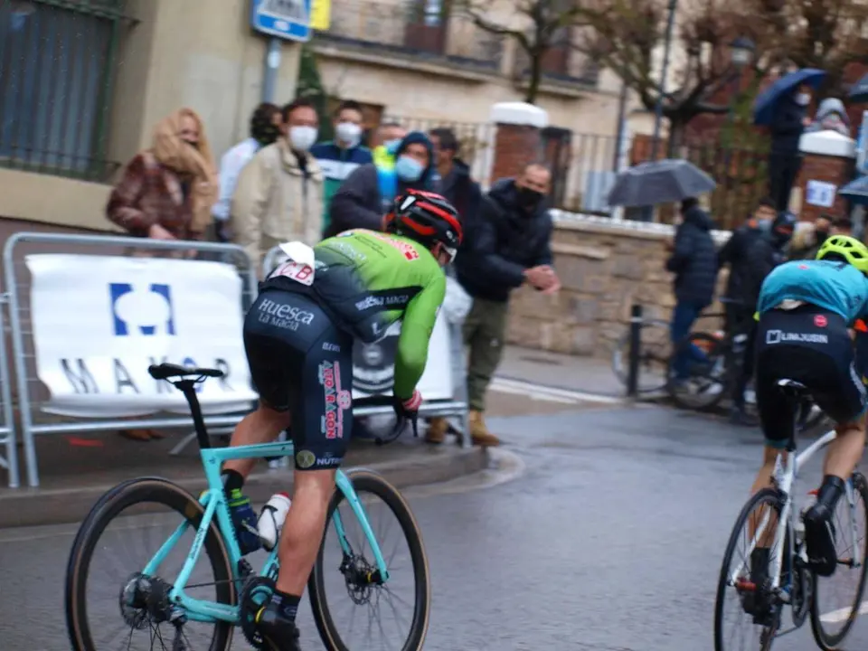 Pe&ntilde;art en la llegada a meta de la carrera celebrada en Alsasua. Foto: Cedida