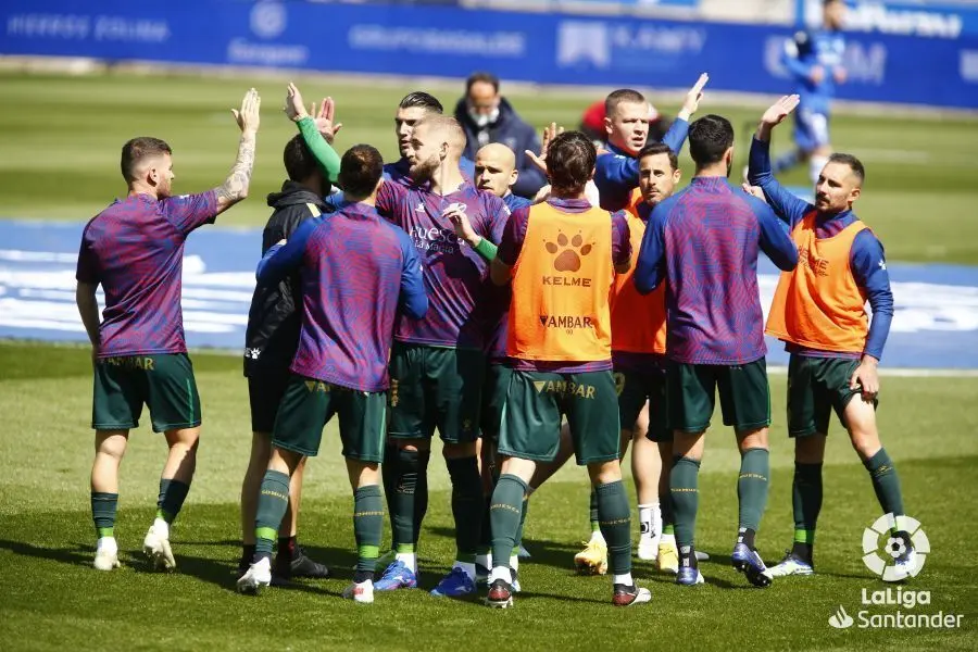 La plantilla azulgrana en un calentamiento previo. | Foto: LaLiga