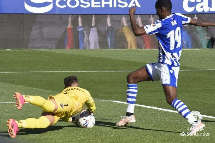 &Aacute;lvaro Fern&aacute;ndez, que recuper&oacute; la titularidad fue uno de los grandes protagonistas | Foto: LFP