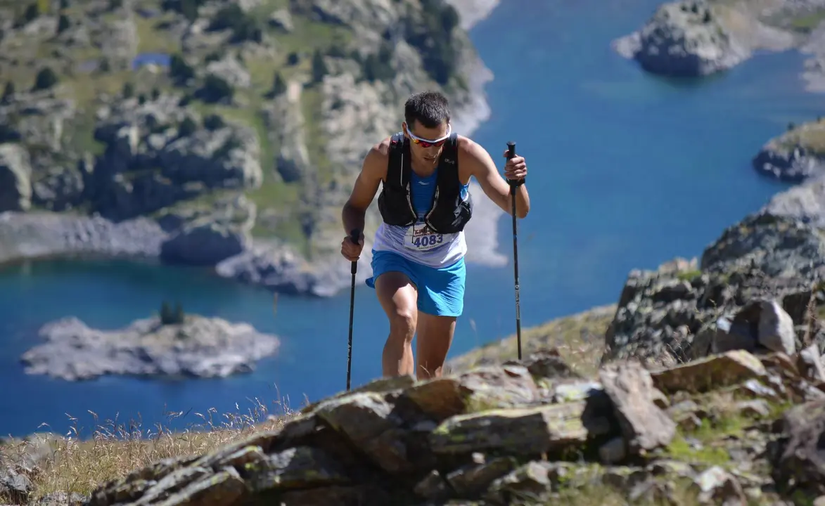 Un corredor de una anterior edici&oacute;n de la exigente 8k del Ultra Trail Valle de Tena. Foto:  Rafael Cored