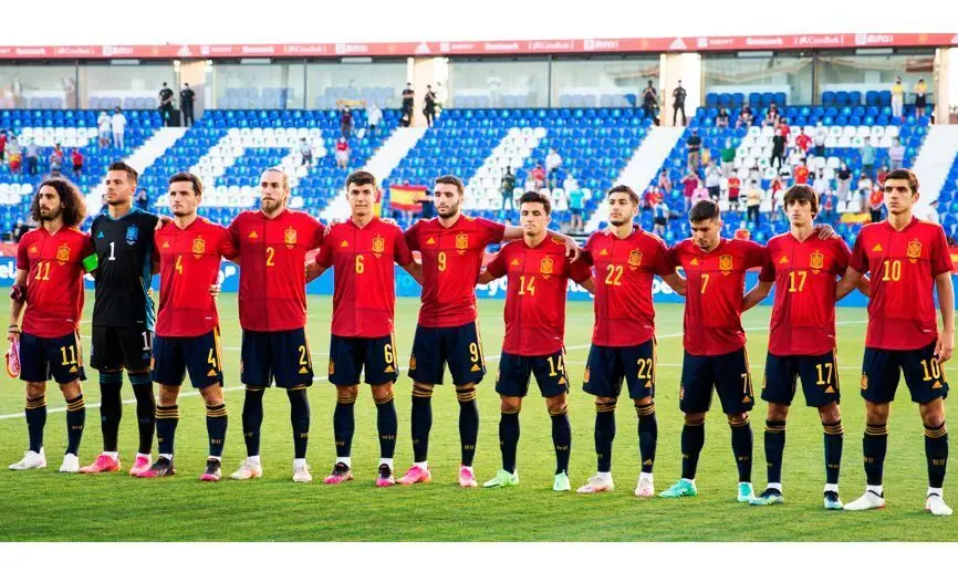 El once titular de la Selecci&oacute;n Espa&ntilde;ola contra Lituania. | Foto: Sefutbol