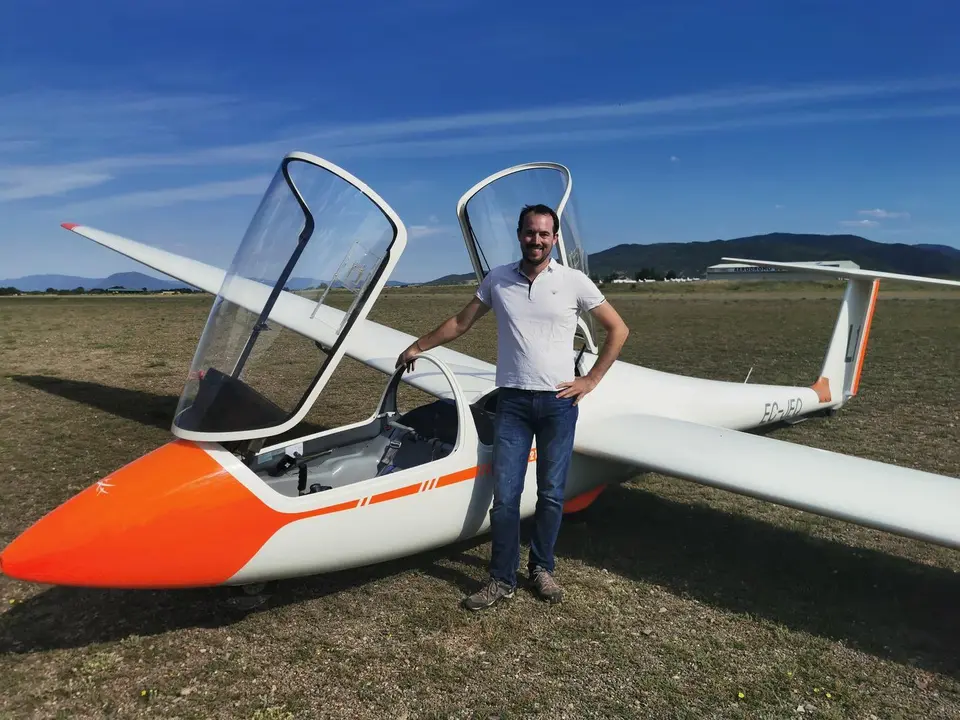 Baptiste Innocent, en la imagen, alaba la calidad del aer&oacute;dromo de Santa Cilia. Foto: Cedida