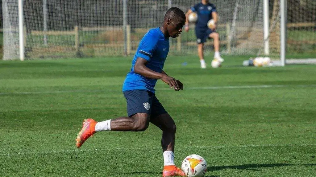 Juan Pe&ntilde;aloza durante el entrenamiento | Foto: SD Huesca