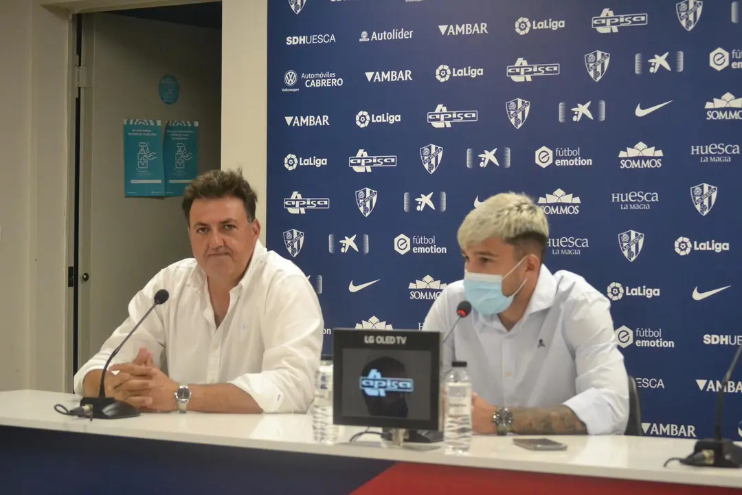 Manuel Torres en la sala de prensa de El Alcoraz | Foto: Sportaragon