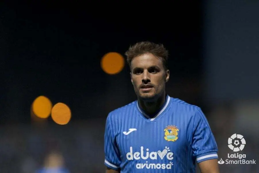 Pedro Le&oacute;n, jugador del Fuenlabrada, durante el Fuenla-Lugo de la Jornada 4 | Foto: LFP
