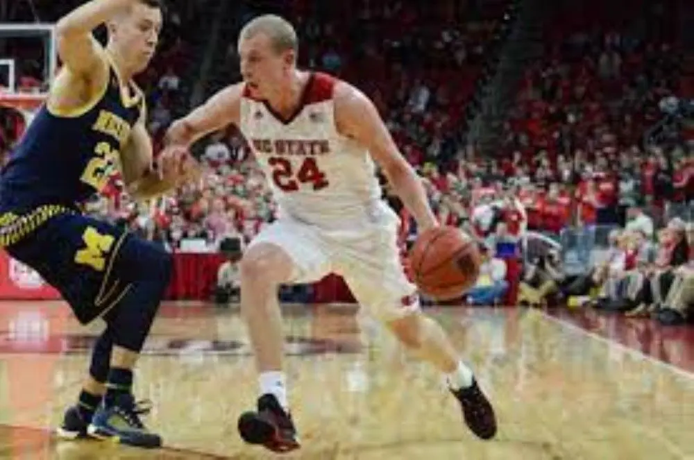 Maverick Rowan tiene muchas opciones de quedarse en el Pe&ntilde;as. Foto: Rob Kinnan / USA Today Sports