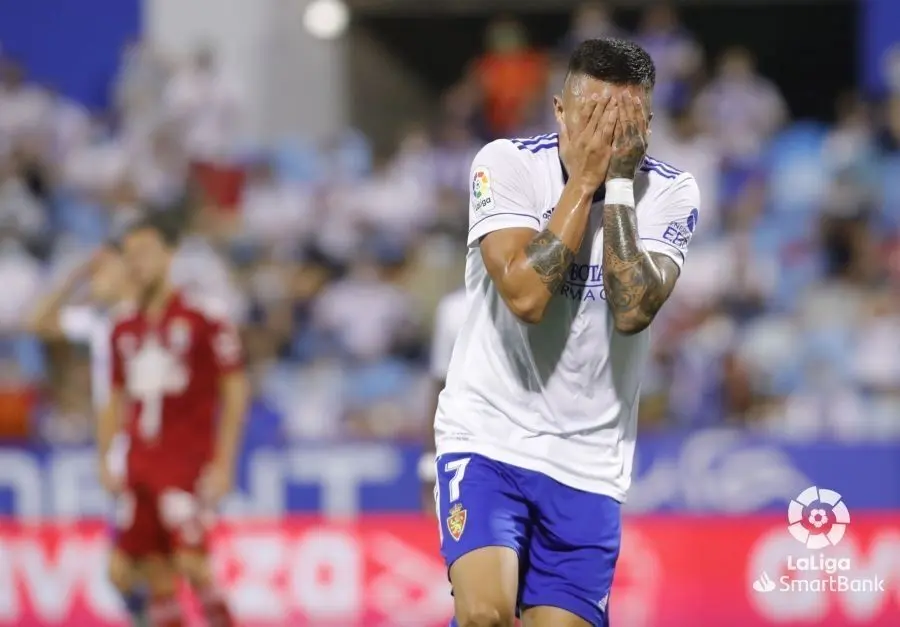 Narv&aacute;ez apura su salida del Real Zaragoza | Foto: Liga SmartBank