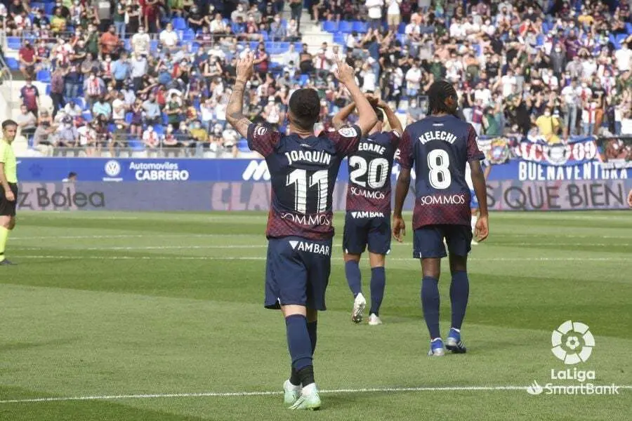Joaqu&iacute;n fue de lo poco salvable de la derrota ante el Tenerife. | Foto: LaLiga